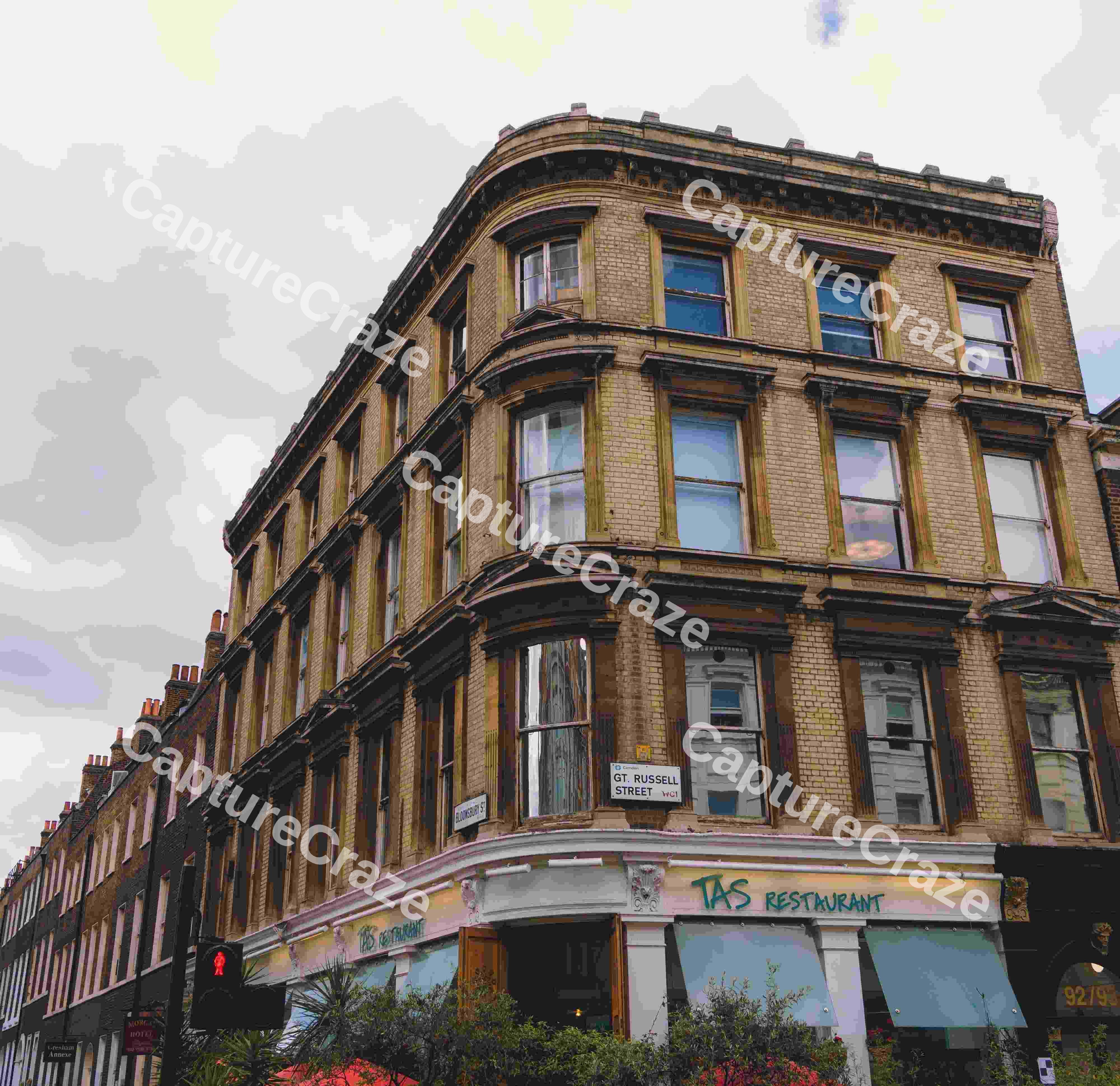 GT Russel Street (Close)